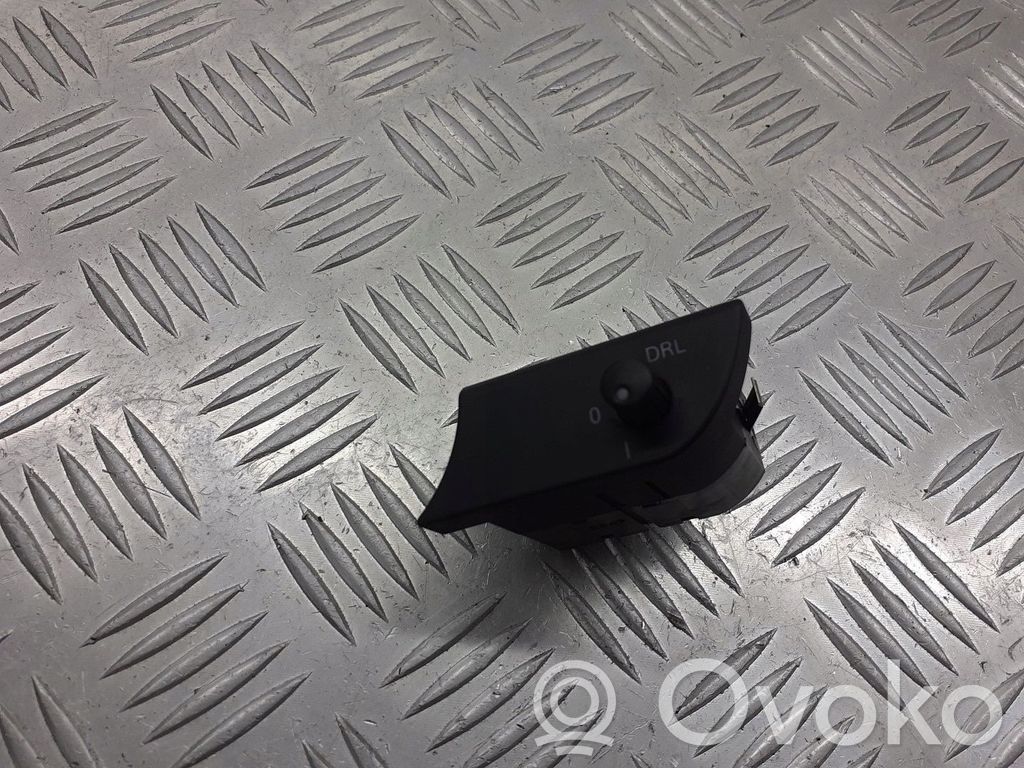Audi A4 S4 B7 8E 8H Muut kytkimet/nupit/vaihtimet 