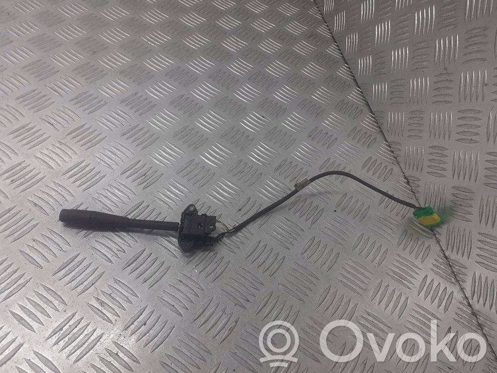 Peugeot 206 Interruptor de control multifunción 