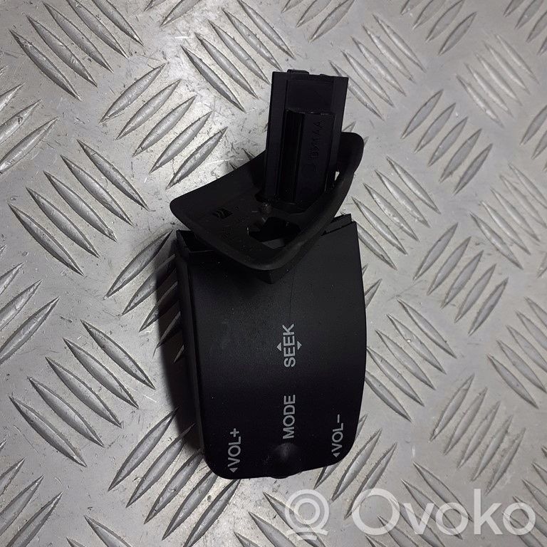 Ford Focus Interruttore/pulsante di controllo multifunzione
