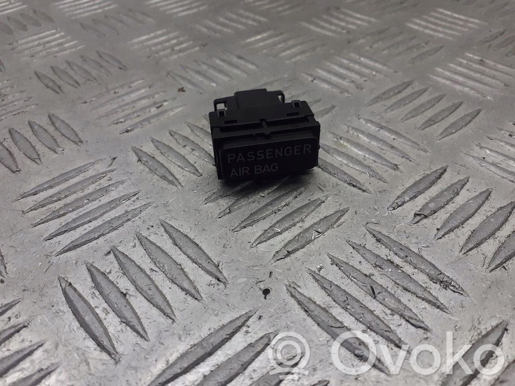 Volkswagen Golf V Module airbag volant 