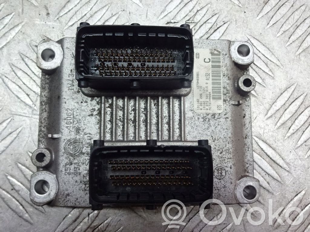 Unidad de control/módulo ECU del motor   0261206715