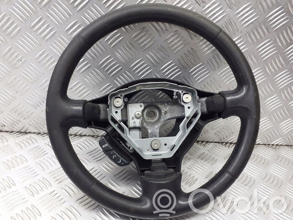 Toyota Yaris Ohjauspyörä 
