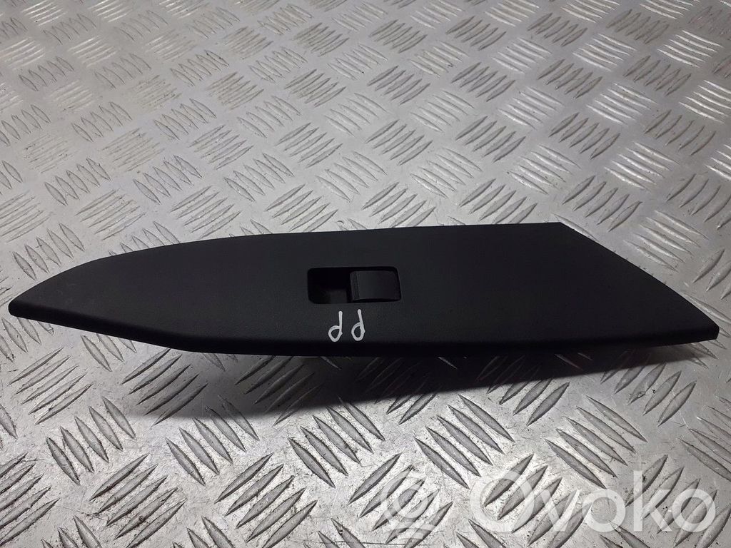Interruptor de la ventanilla de ventilación   BBM266370