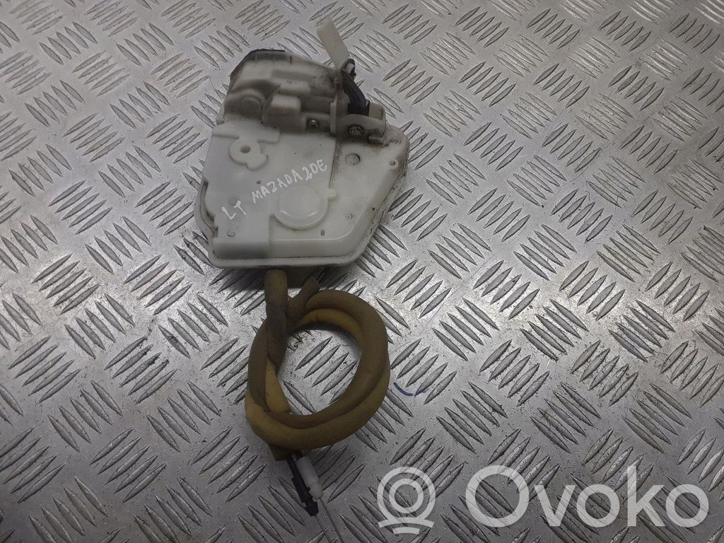 Cerradura de puerta trasera