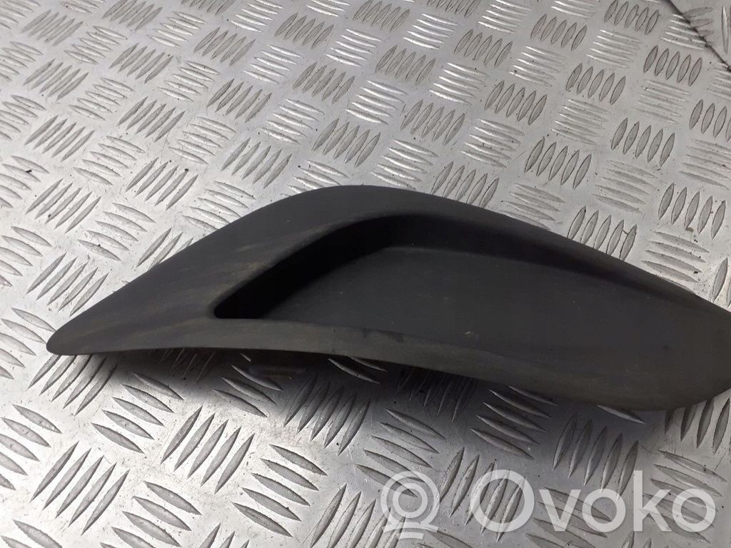 Ford Focus Etupuskurin alempi jäähdytinsäleikkö 