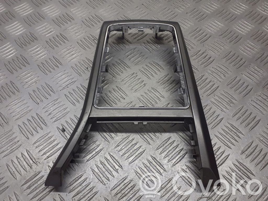 Opel Astra H Rivestimento in plastica cornice della leva del cambio