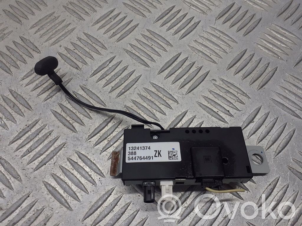 Opel Insignia A Vahvistin 