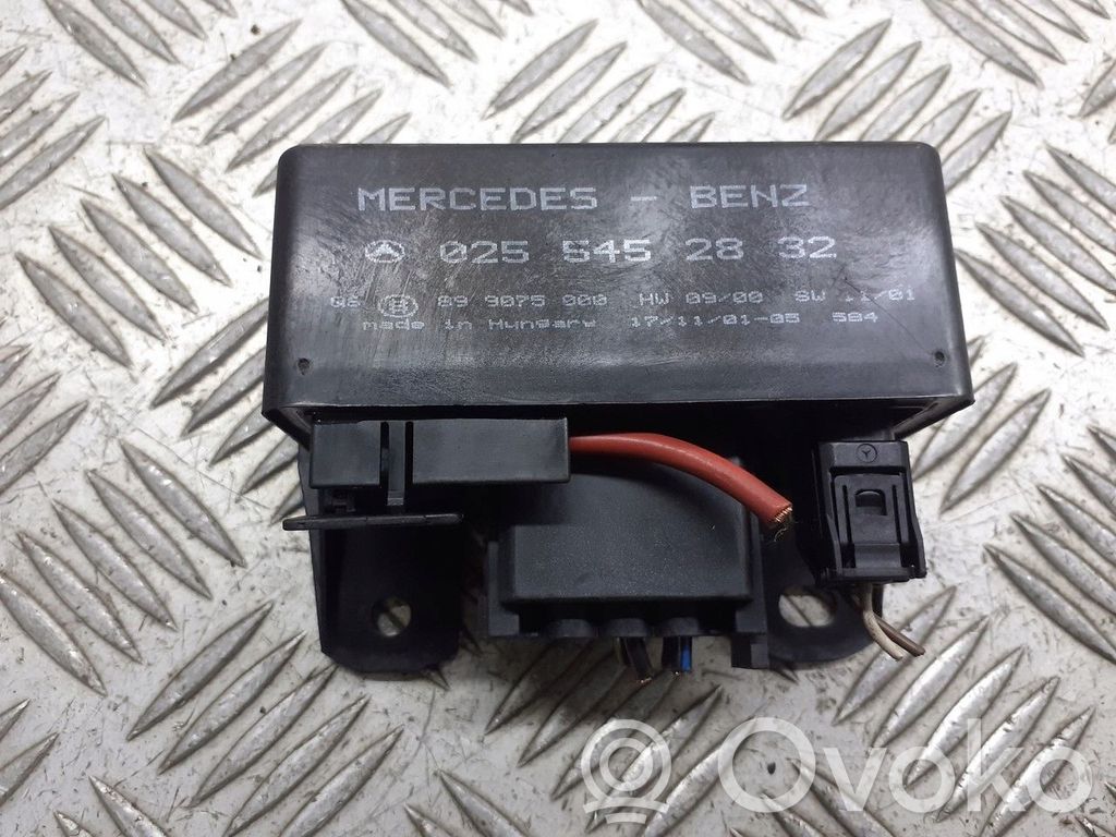 Mercedes-Benz A W168 Relais Scheibenwischer 