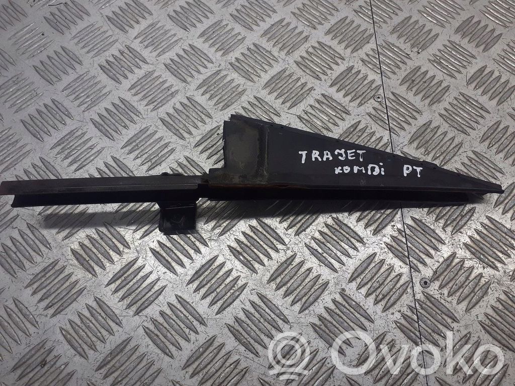Hyundai Trajet Mască ușă spate (turnată) 