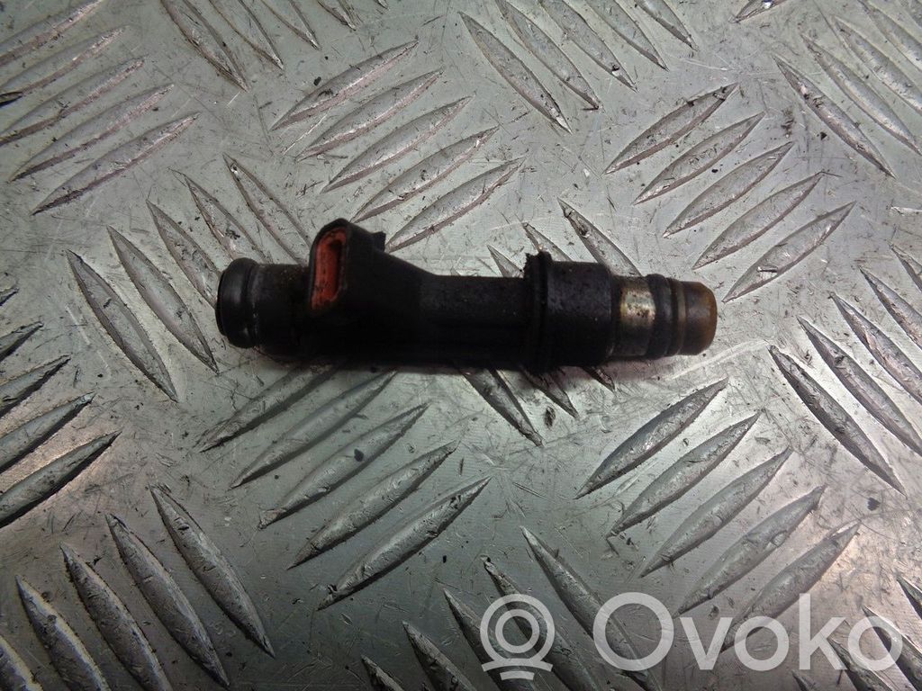 Daewoo Tacuma Juego de inyectores de combustible 