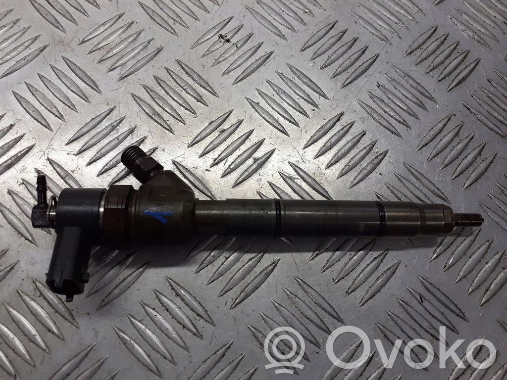 Juego de inyectores de combustible   338002A400