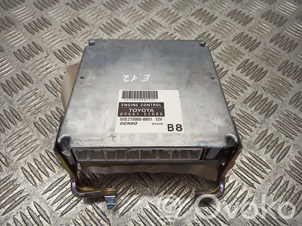 Toyota Corolla E120 E130 Unidad de control/módulo ECU del motor 