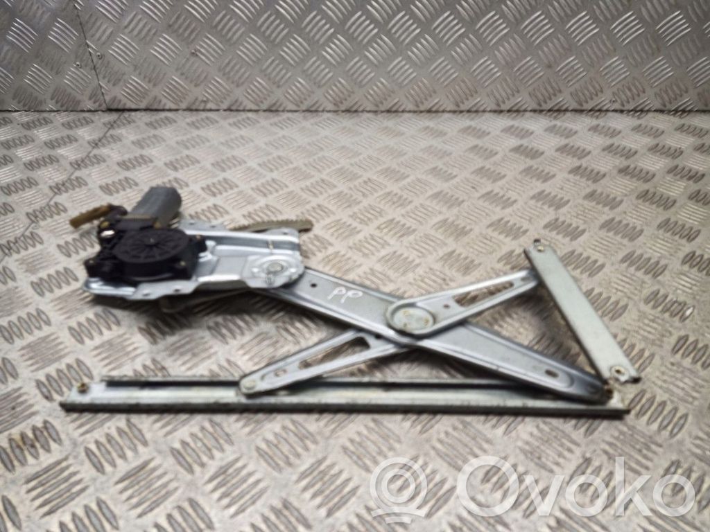 Toyota Yaris Alzacristalli della portiera anteriore con motorino 