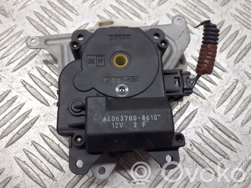 Toyota Avensis T250 Actuator/motor clapetă debit aer A/C 