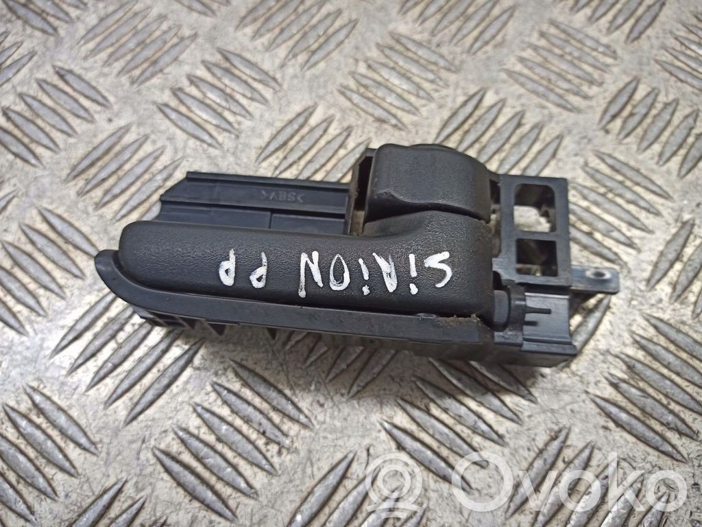 Daihatsu Sirion Rivestimento della maniglia interna per portiera posteriore