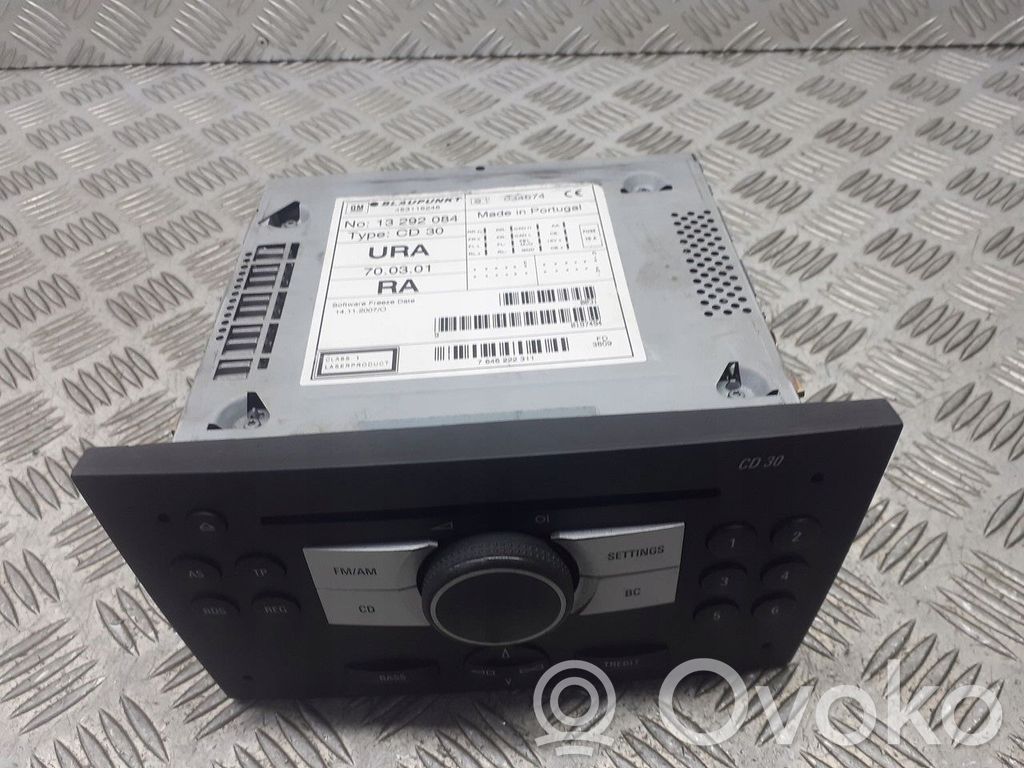 Opel Combo C Radio / CD-Player / DVD-Player / Navigation