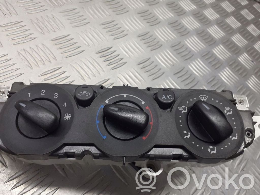 Comutator control ventilator interior   7M5T19980AA