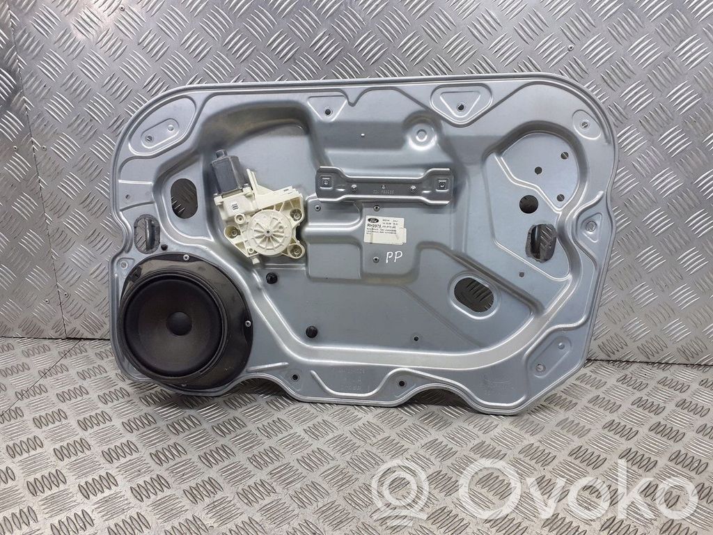 Ford Focus Regulador de puerta delantera con motor 