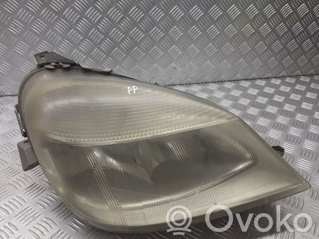 Mercedes-Benz Vaneo W414 Faro/fanale