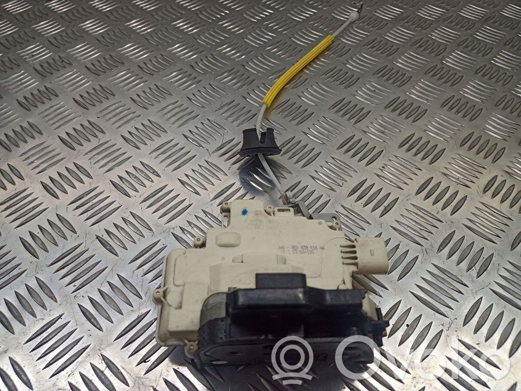 Audi A4 S4 B6 8E 8H Zamek drzwi tylnych