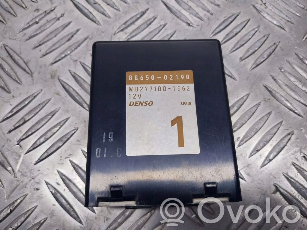Toyota Corolla E110 Air conditioner control unit module 