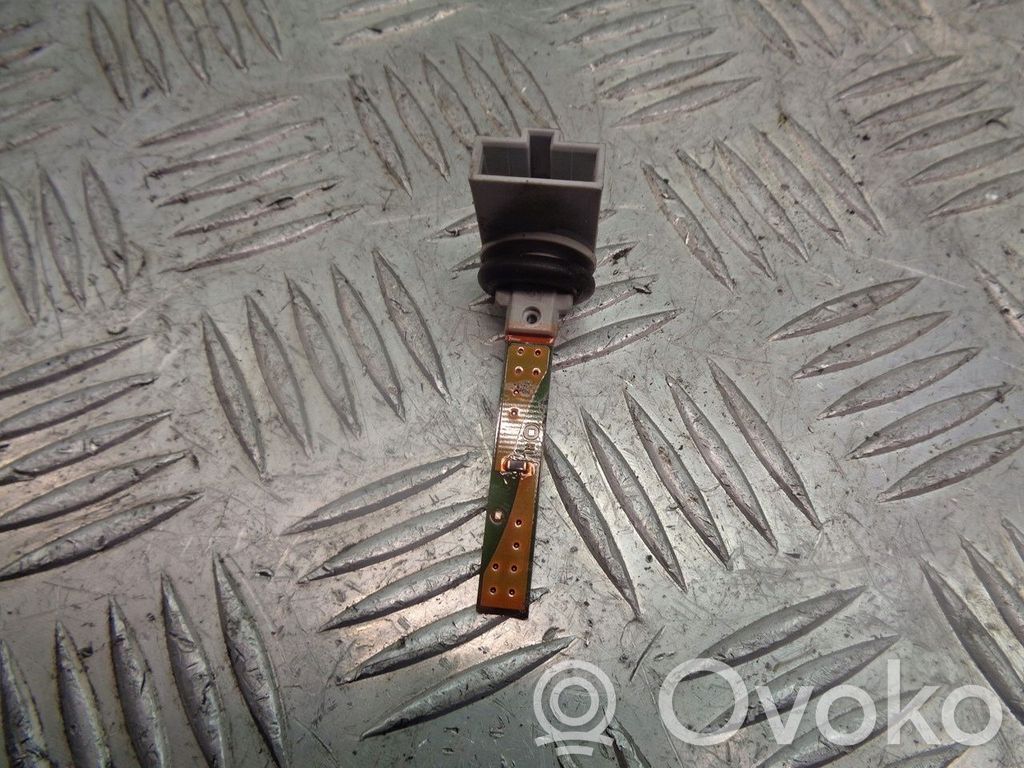 Volkswagen Golf V Sensor de temperatura de la toma de aire 