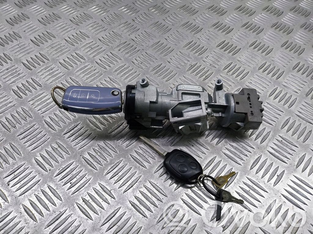 Ford Focus Užvedimo spynelė 