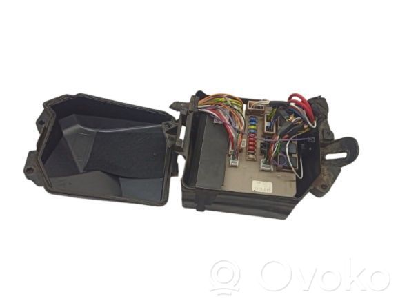 Renault Clio III Coperchio scatola dei fusibili 