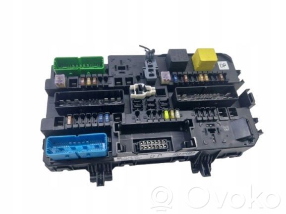 Opel Astra H Coperchio scatola dei fusibili