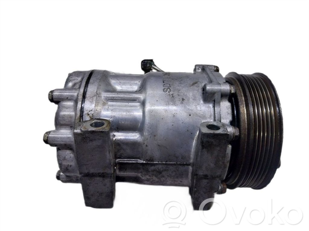 Ilmastointilaitteen kompressorin pumppu (A/C)   SD7V16