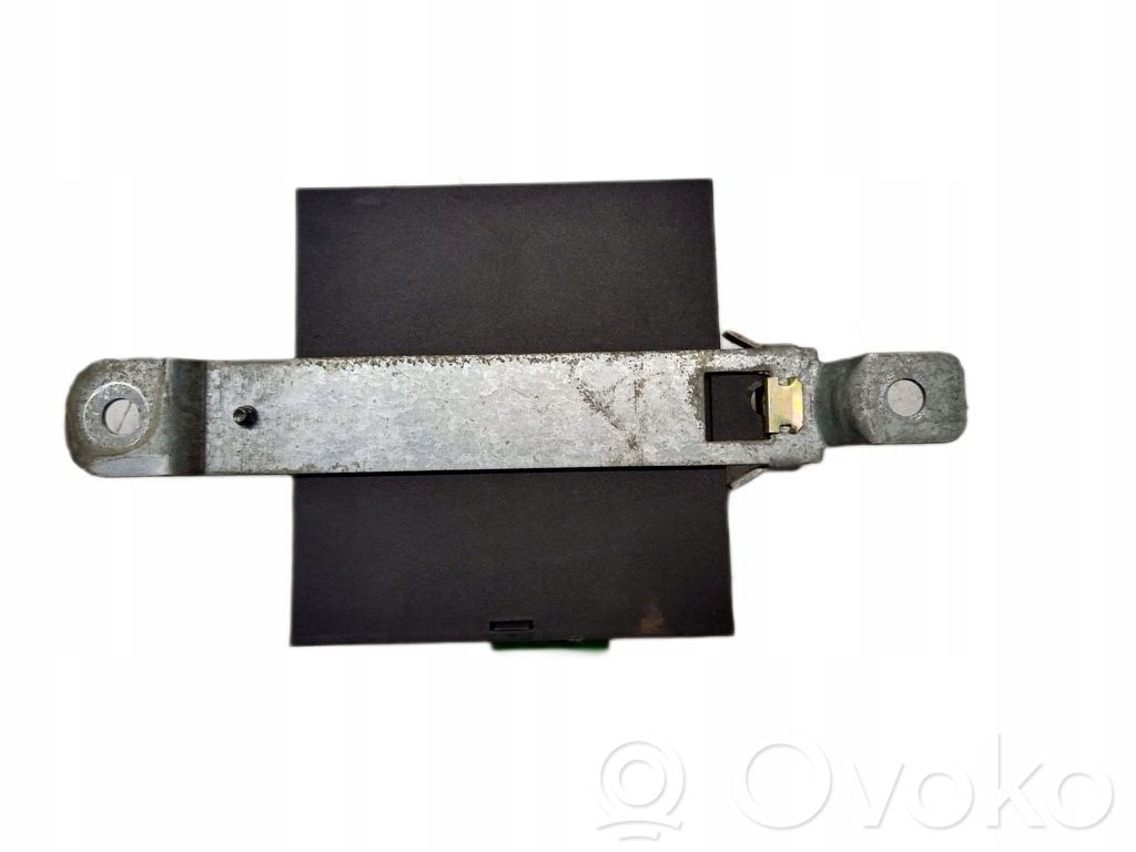 Unidad de control/módulo del motor   30884007