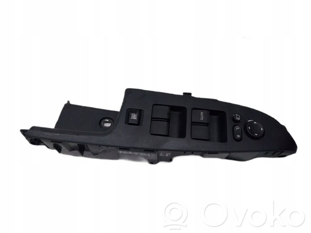 Mazda 2 Front door window switch trim 