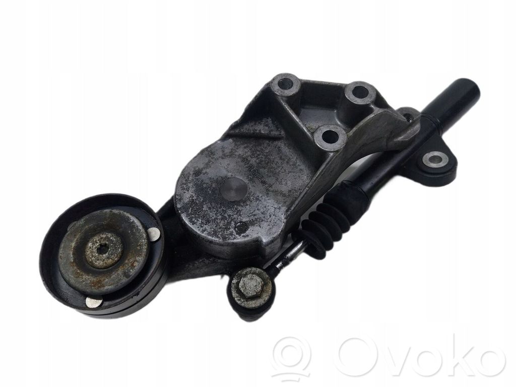 Skoda Octavia Mk1 (1U) Umlenkrolle Führungsrolle Keilrippenriemen Keilriemen Lichtmaschine 