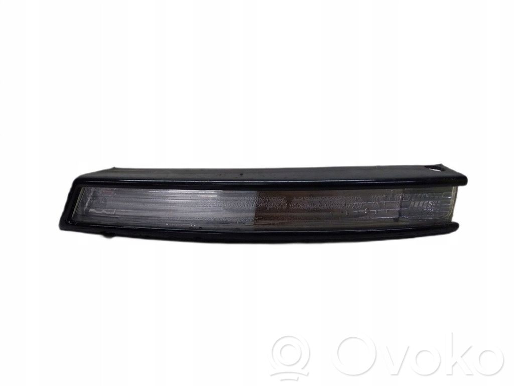 Volkswagen PASSAT B6 Kierunkowskaz przedni