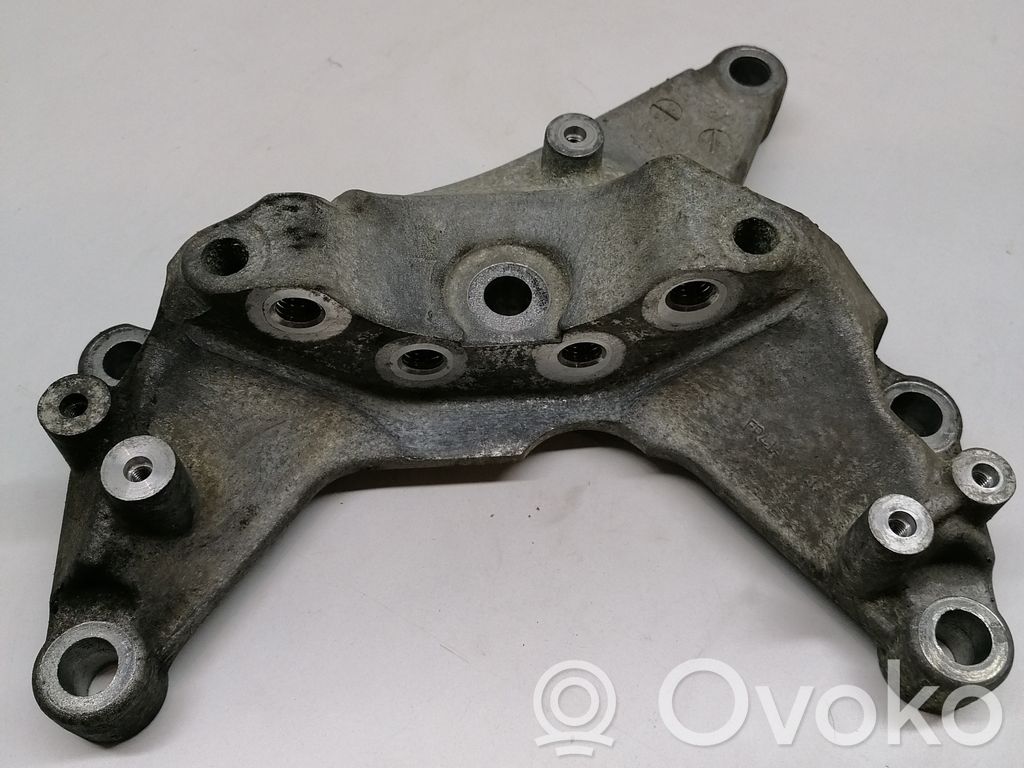 Ford Transit Custom Engine mounting bracket 