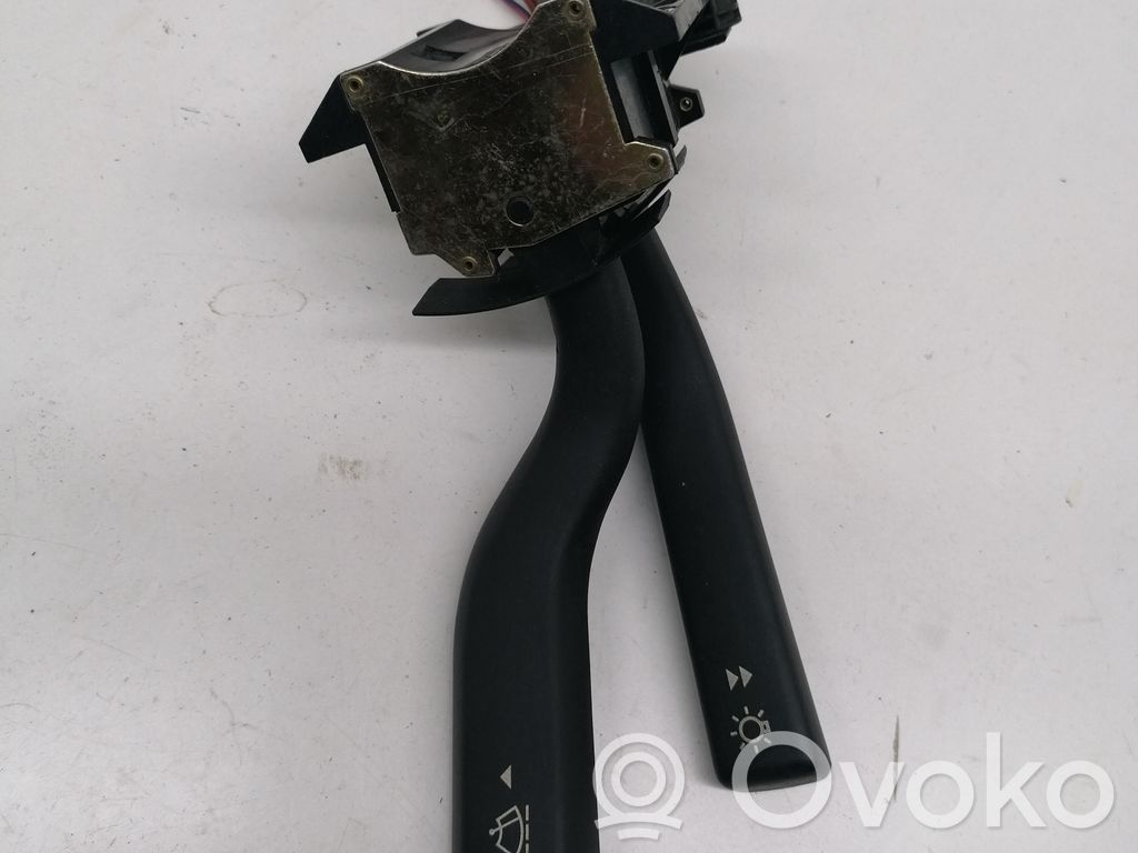 Valytuvų rankenėlė   95VB11K665AA