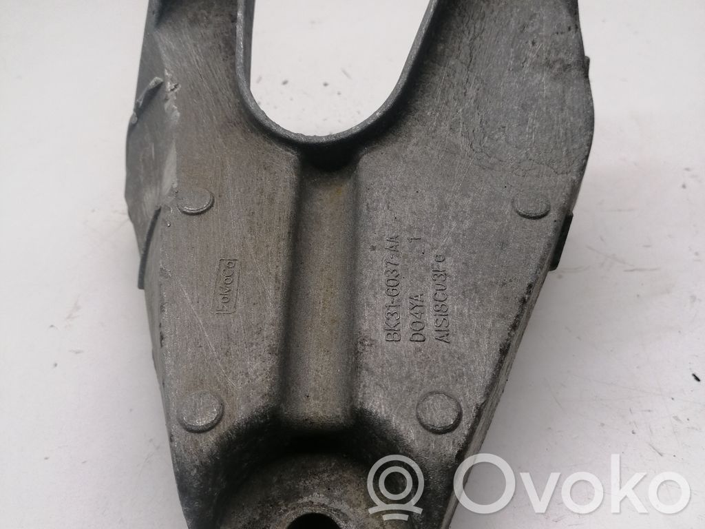 Ford Transit Engine mounting bracket 
