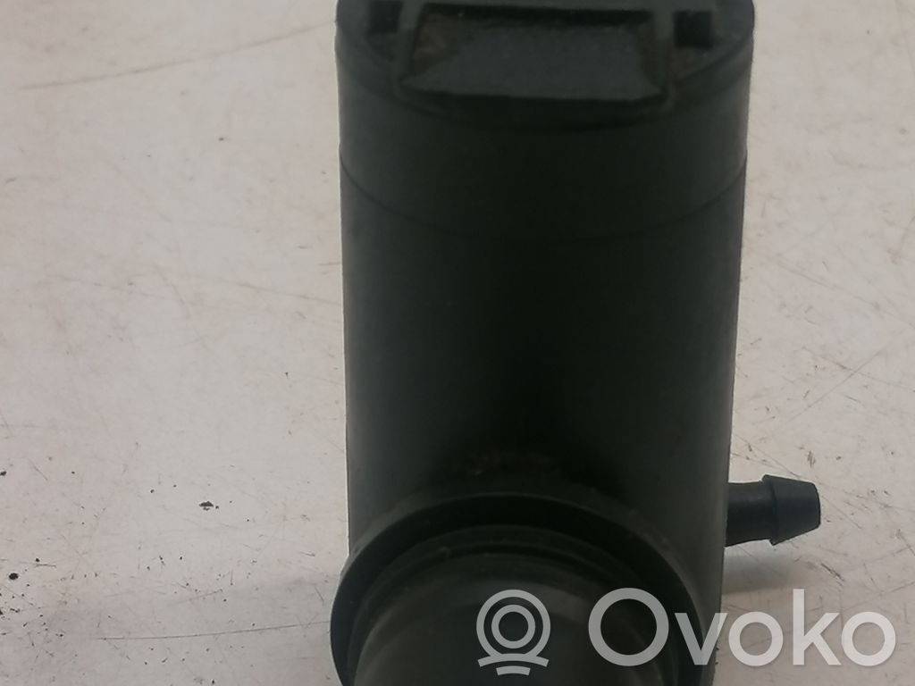 Ford Transit Windscreen/windshield washer pump 