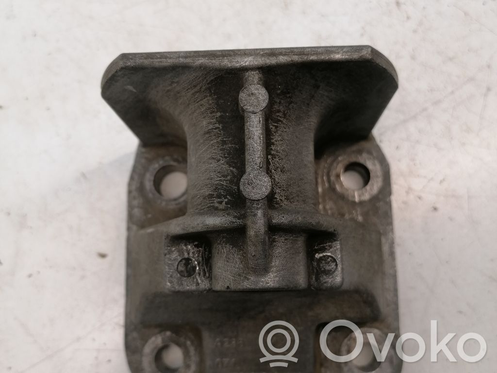 Peugeot Boxer Engine mounting bracket 
