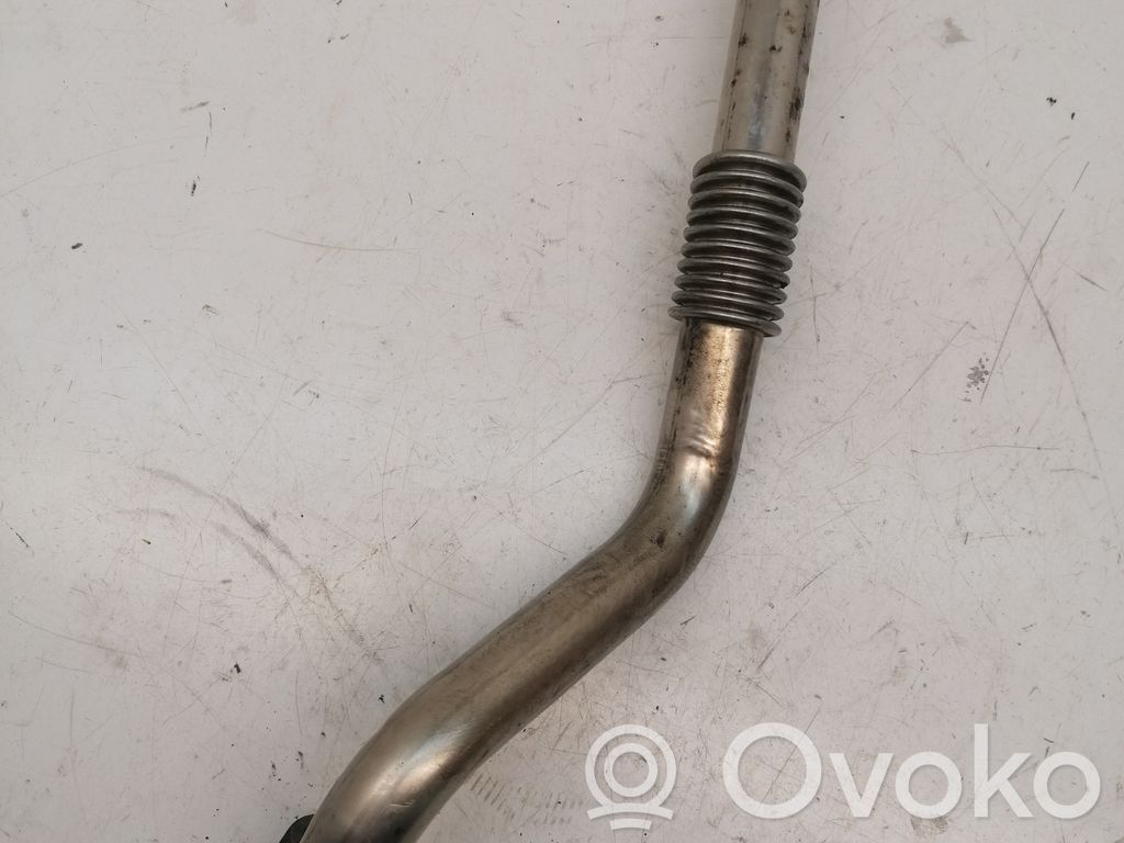 Ford Transit Caurulīte (-es) / šļūtene (-es) 