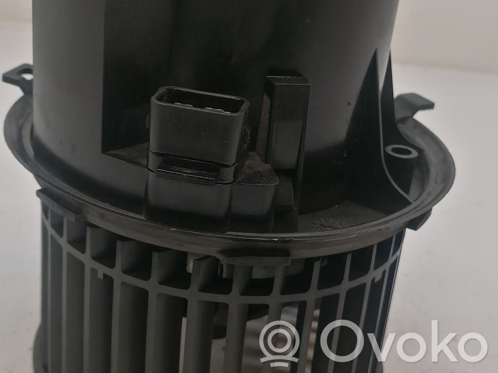 Ford Transit Mazā radiatora ventilators 
