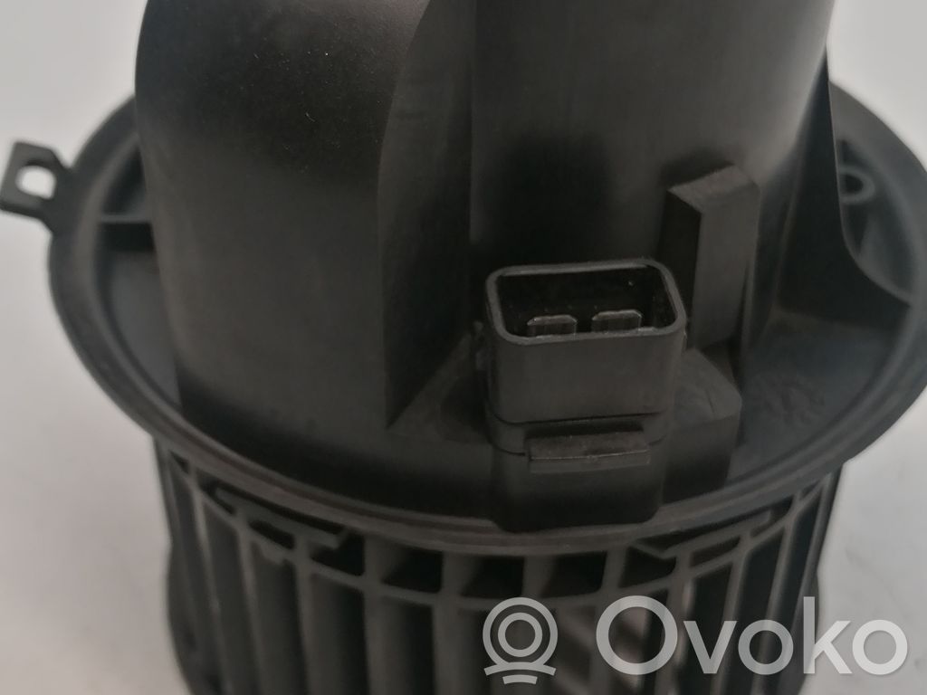 Ford Transit Mazā radiatora ventilators 