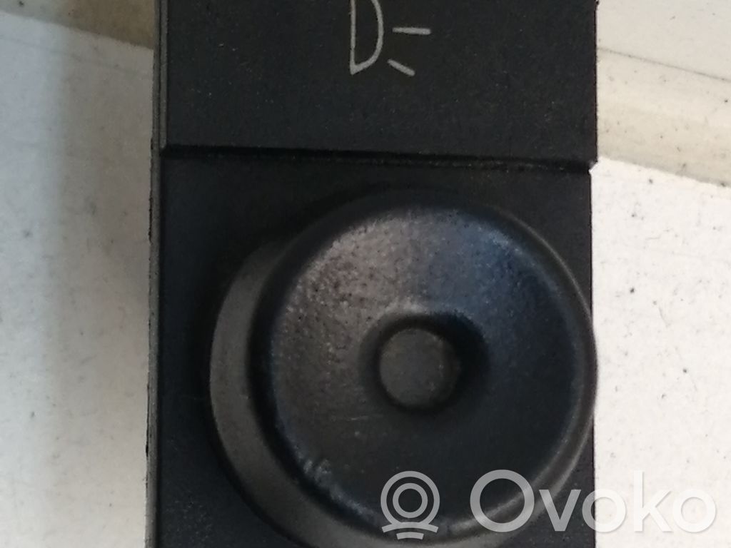 Interior lighting switch   86VB13752AB