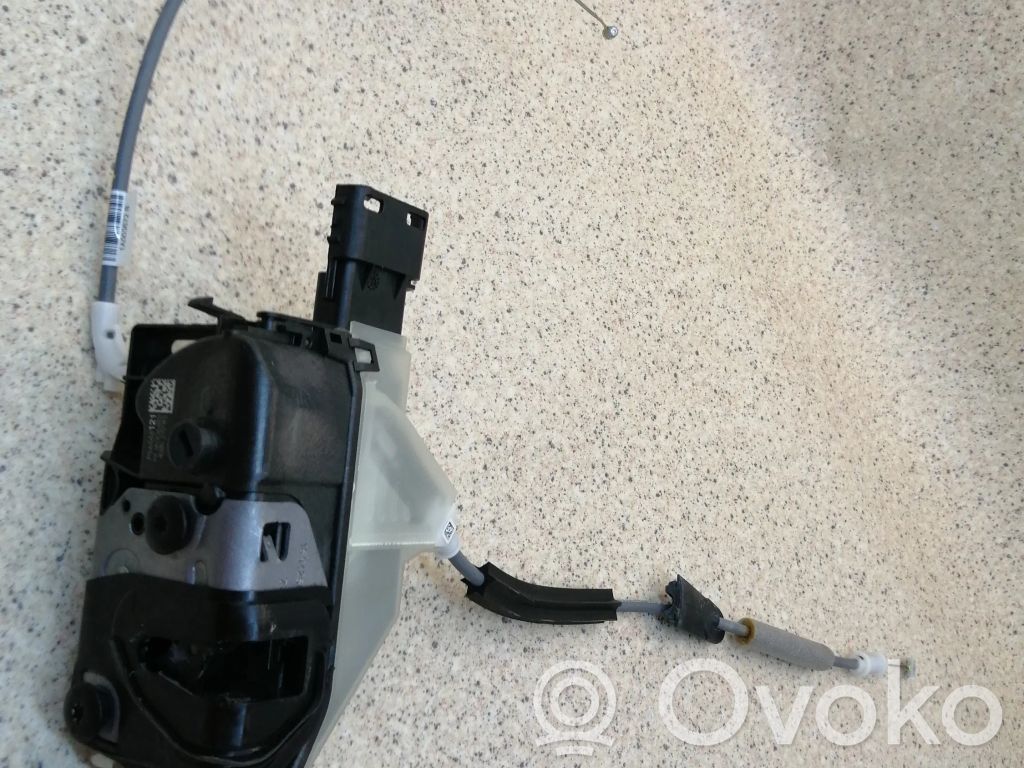 Opel Corsa F Front door lock 
