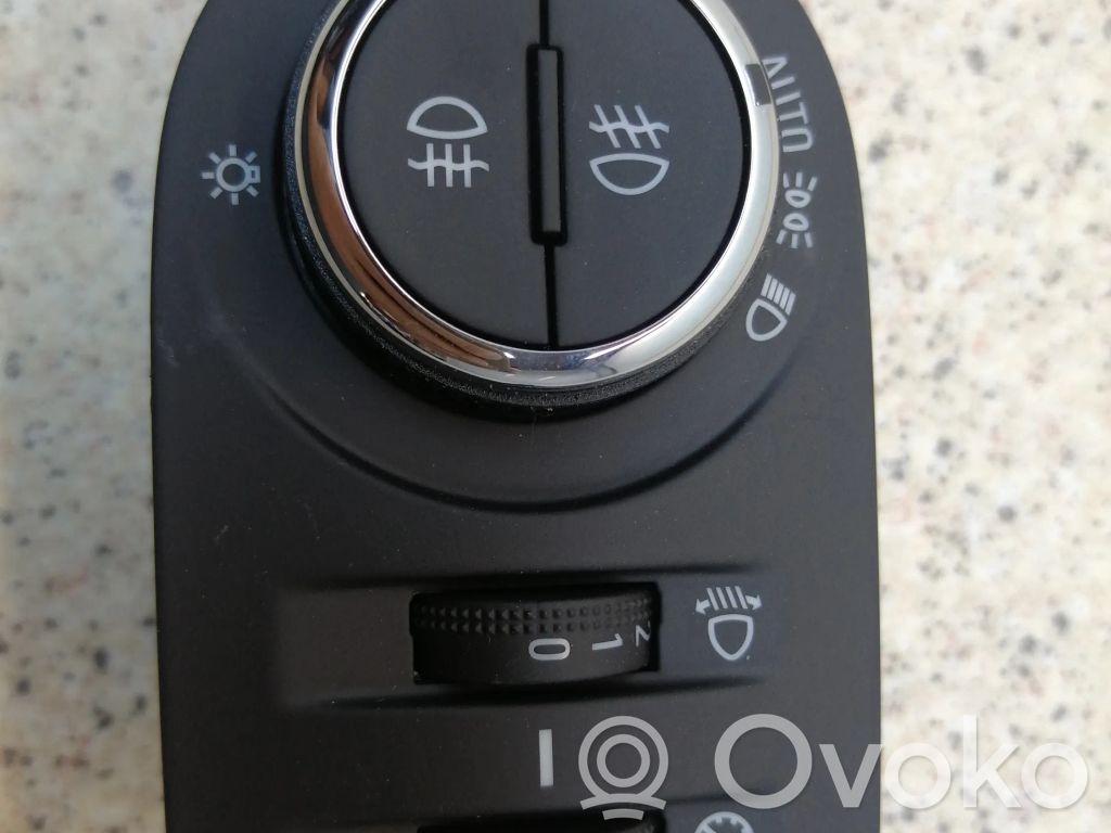 Opel Corsa F Light module LCM 