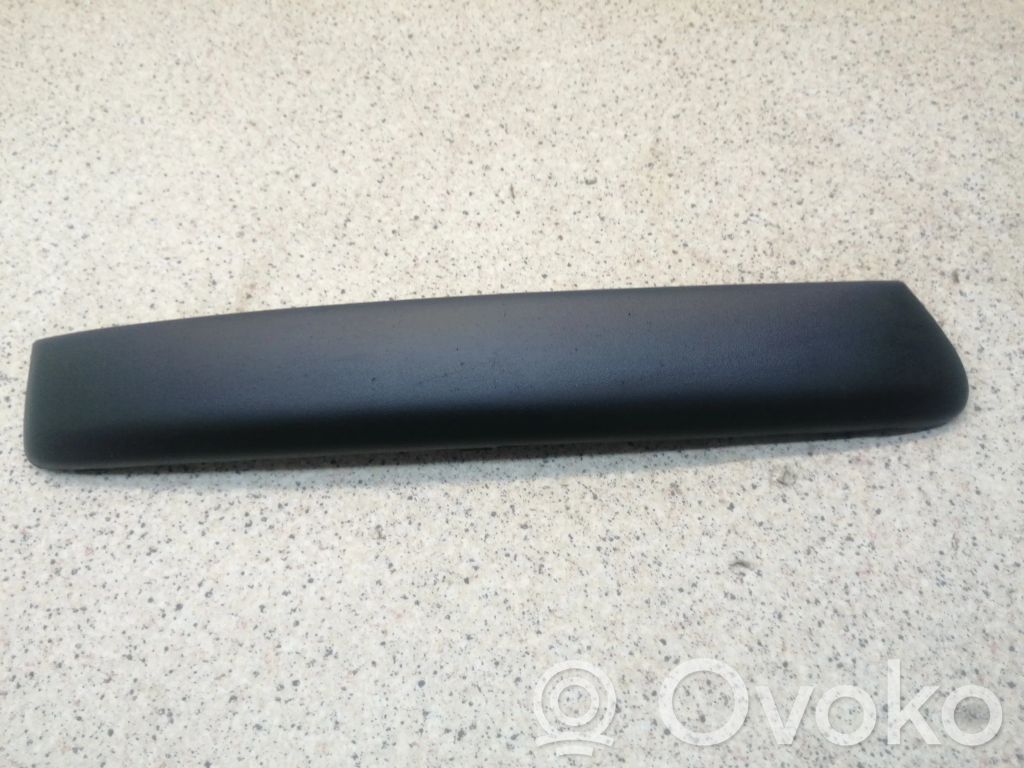 Ford Focus Front bumper splitter molding 