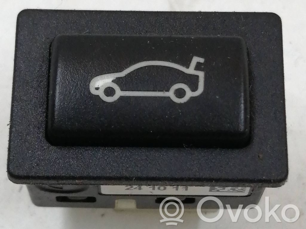Tailgate/boot open switch button   920031602