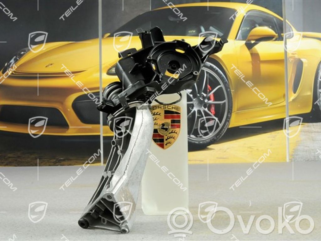 Porsche Cayenne (92A) Element lusterka bocznego drzwi 