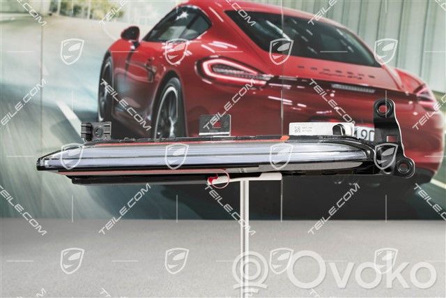 Porsche Panamera (971) Semnalizator față 