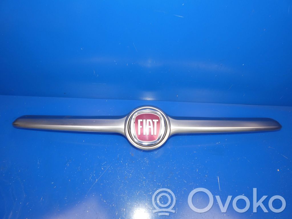 Fiat 500X Atrapa chłodnicy / Grill 